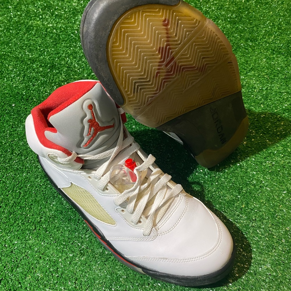 Jordan 5 Retro Fire Red 2013 (Size 10.5) GOOD CONDITION PREOWNED